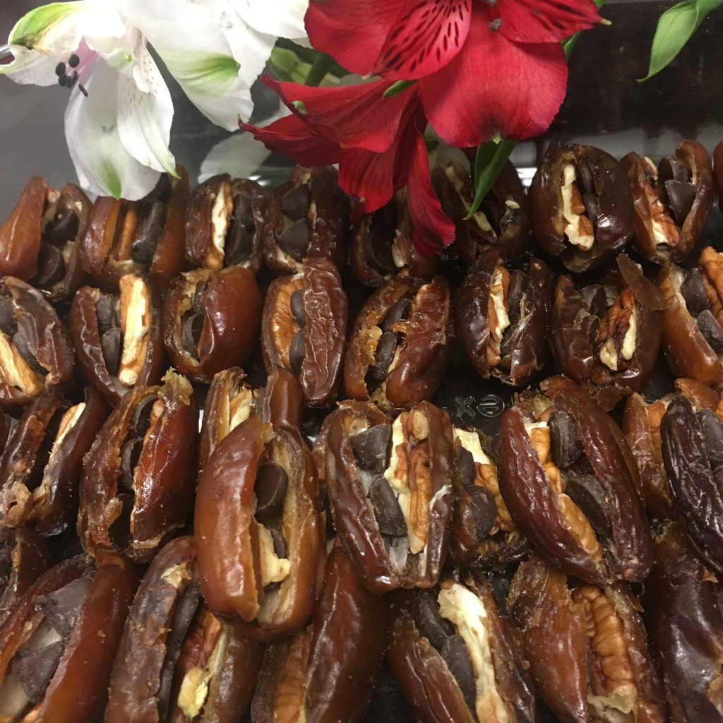 Chocolate-Pecan Dates