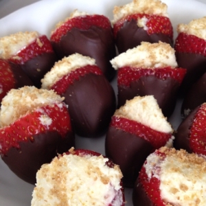 Cheesecake Filled Strawberries