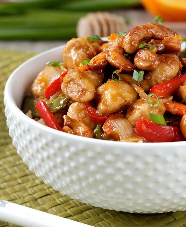 Pork, Red Pepper & Snow Pea Stir Fry with Roasted Cashews