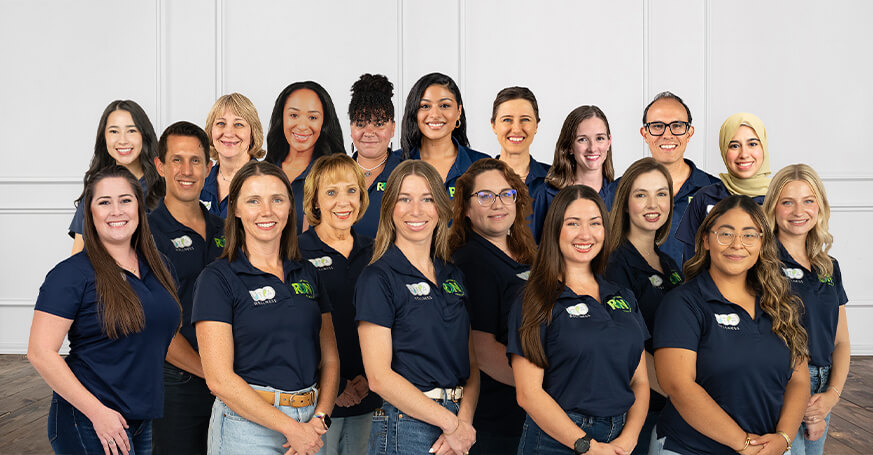 Team-Group-picture-with-similing-face